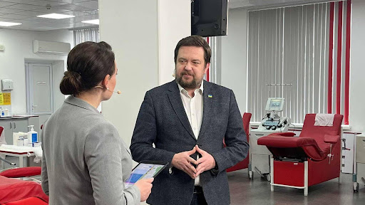 Напередодні річниці війни кияни активно донатили кров Напередодні річниці війни кияни активно донатили кров